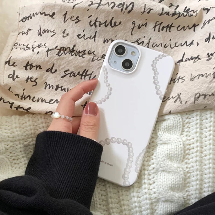 Mademoment Pearl Chain Phone Case
